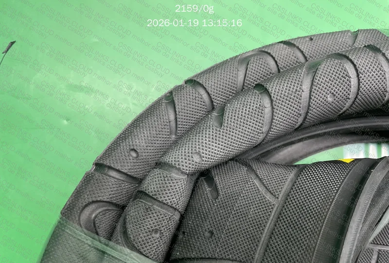 PAR MAXXIS HOOKWORM 4