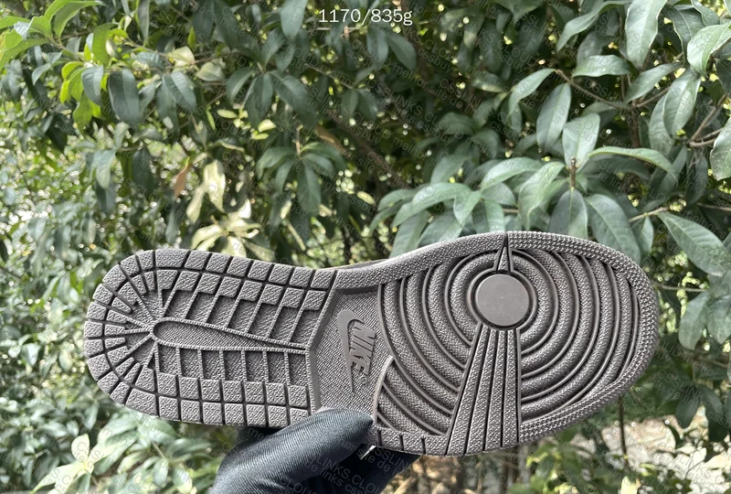 Client - Air Jordan 1 - Travis Scott Mocha 6