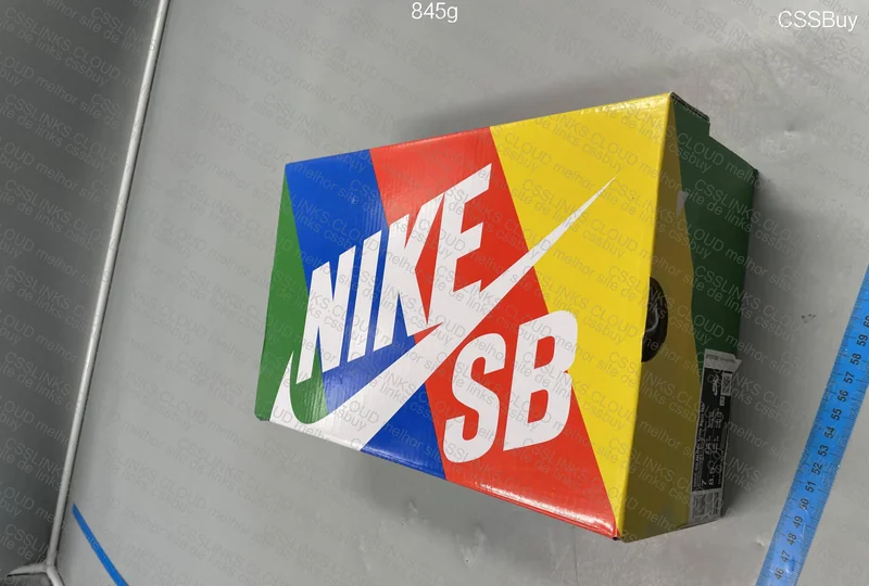 Parra x Nike SB Dunk Low 'Abstract Art' 2