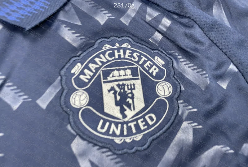 peita manchester united 3