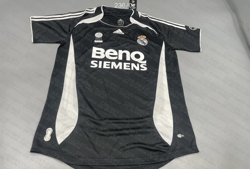 Real Madrid Retro Shirt