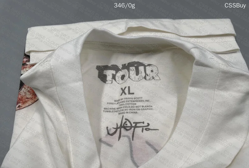 Peita Utopia Merch 2