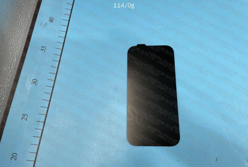 360 Privacy Screen Protector for iPhone 16 Pro 3