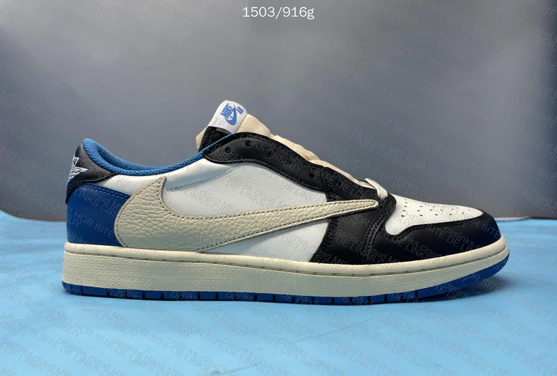 Small Clothing + Sneakers Haul - Essentials, Jordan, Tommy Hilfiger, Travis Scott Fragment 9