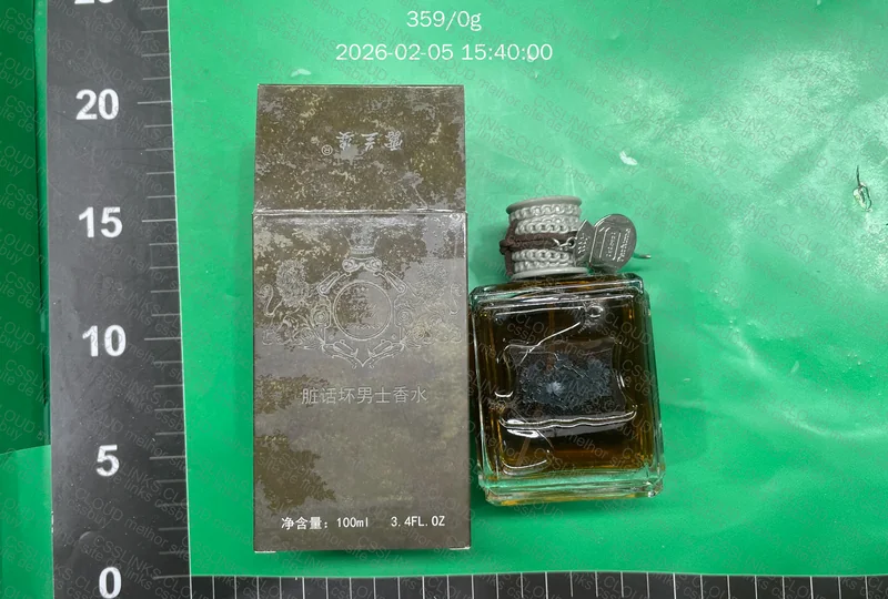 Perfume Chines ( extremamente duvidoso ) 3