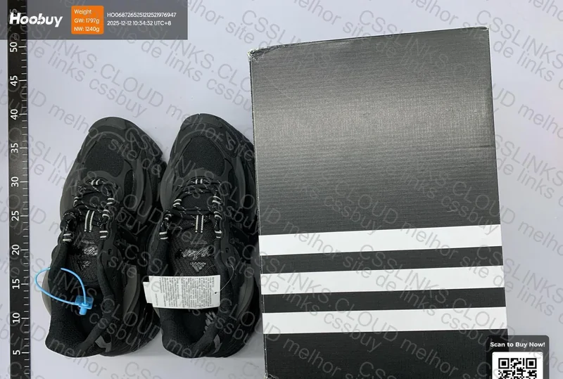 Pharrell Williams x Virginia x adidas Adistar Jellyfish Triple Black 4