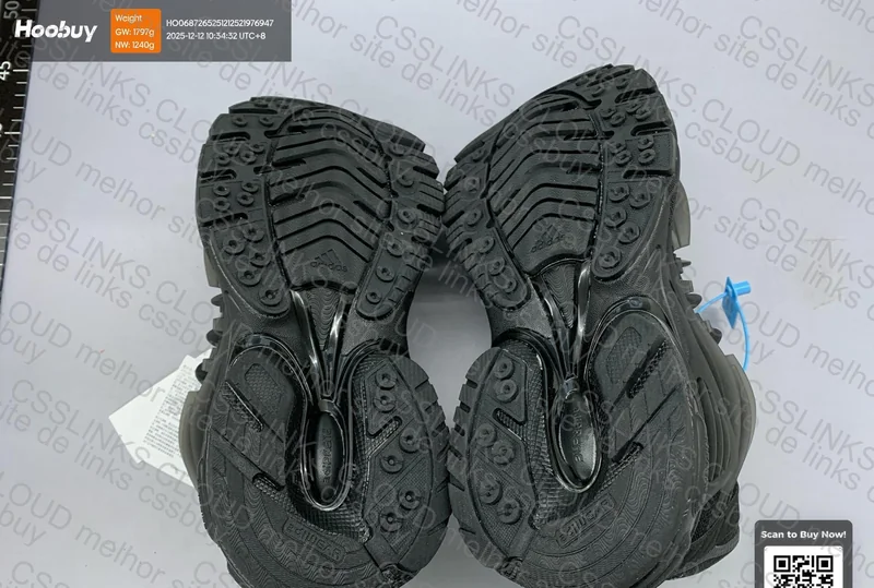 Pharrell Williams x Virginia x adidas Adistar Jellyfish Triple Black 5