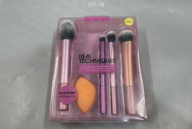 Real Techniques Brushes 4