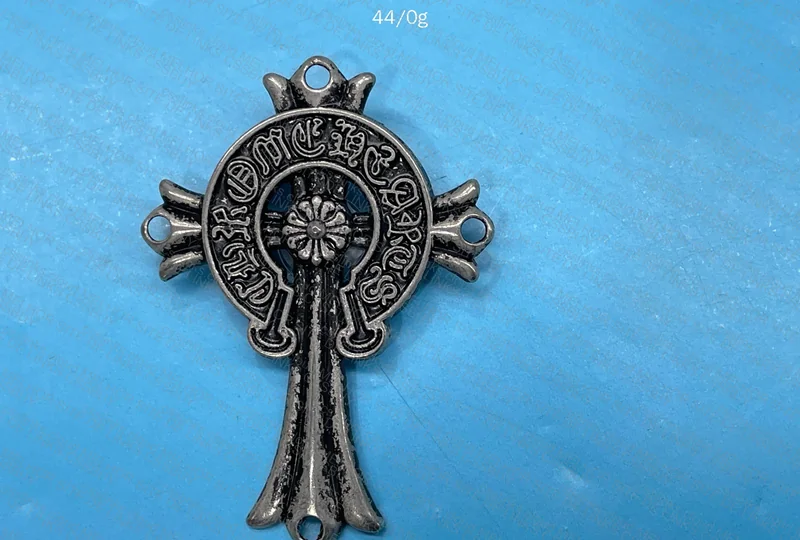 Pins Crocs Chrome Hearts 2