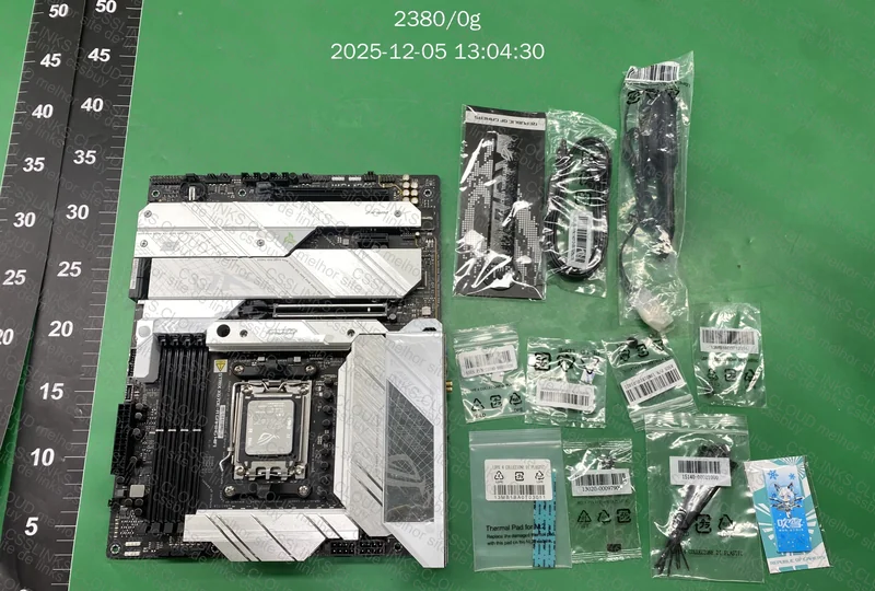 Placa mae X670e rog strix Wi-Fi