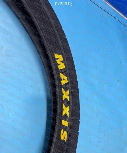 Pneu Maxxis hook worm 6