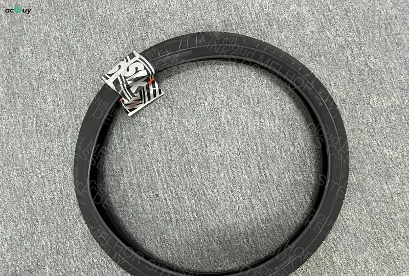 Pneu maxxis hookWorn
