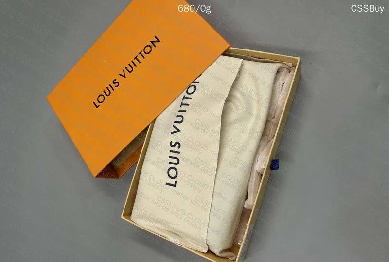 Louis Vuitton Pochette Félicie Noir (M64064)