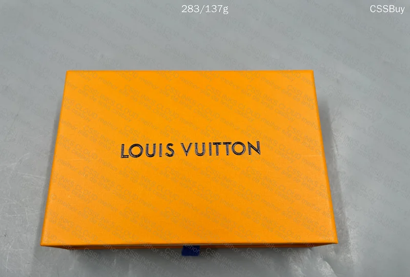LV Passport Holder 7