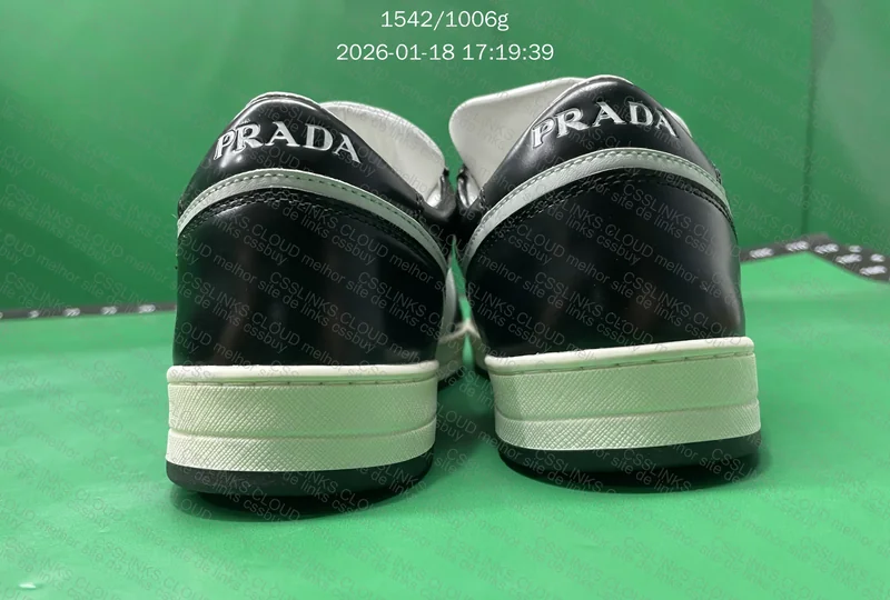 Prada Downtown, Camisas Básicas e Polo Básica 3