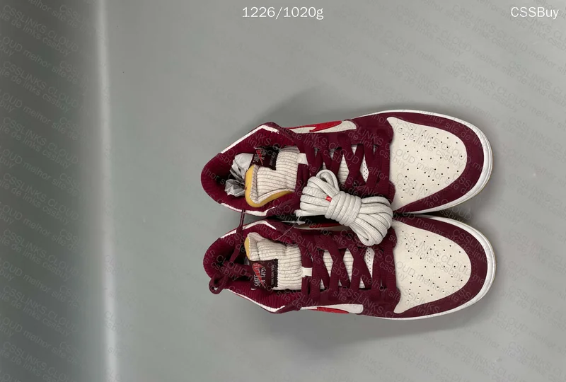 (First Purchase) Nike Dunk Low Pro 'Skate Like a Girl'