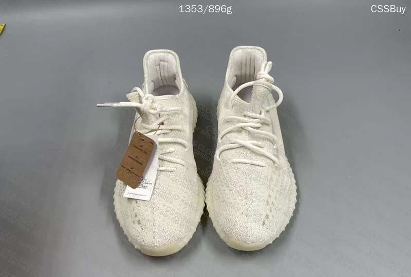 Yeezy 350 V2 Promo