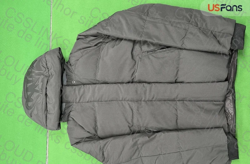 Puffer Jacket / Syna World Jacket