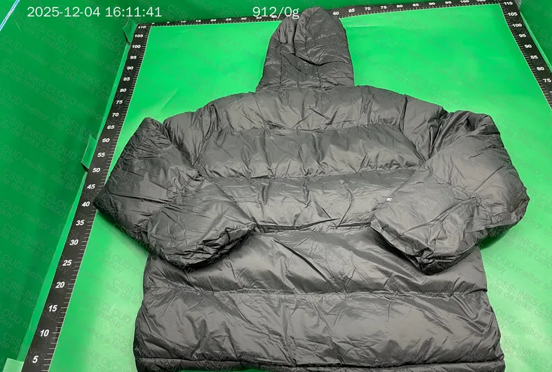 Stussy Puffer - With Measurements 6