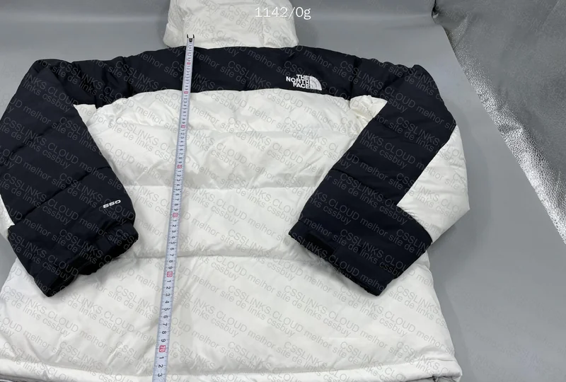TNF 550 Puffer from WWTop with Measurements