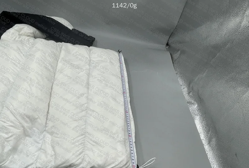 TNF 550 Puffer from WWTop with Measurements 8
