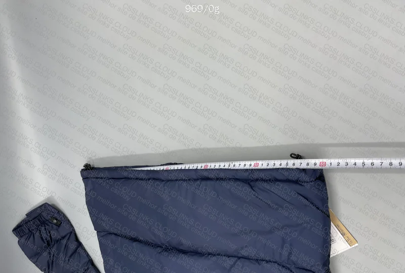 TNF 700 Puffer - with Measurements 7