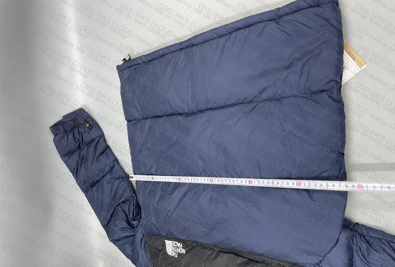 TNF 700 Puffer - with Measurements 8