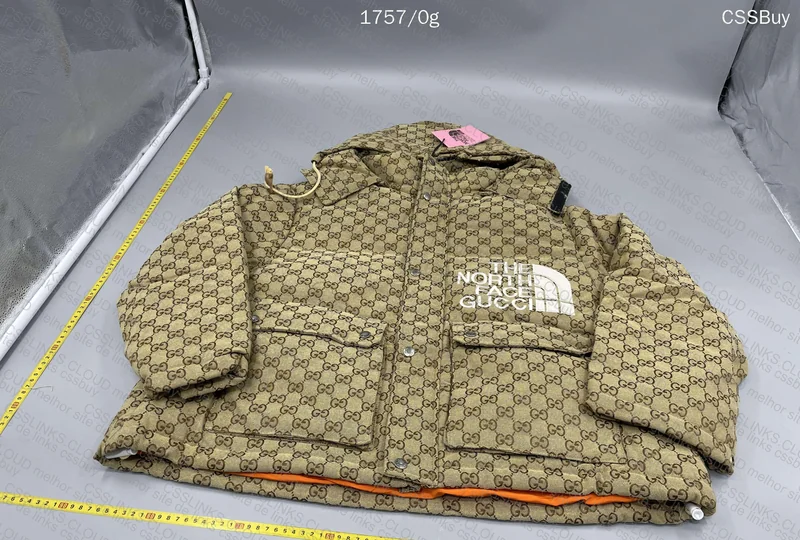 puffer tnf x gucci