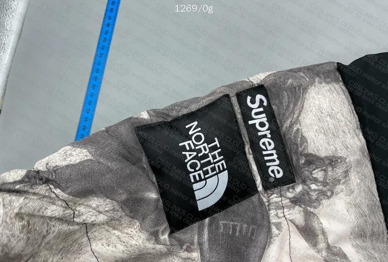PUFFER TNF X SUPREME 2
