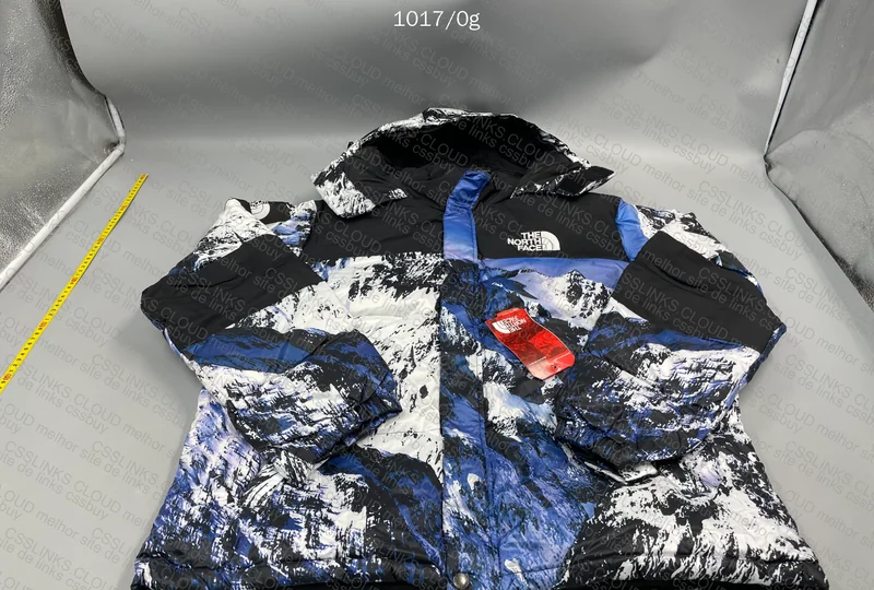 Puffer TNF X Supreme 4
