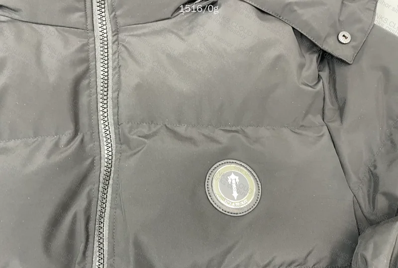Trapstar Puffer with Measurements 4