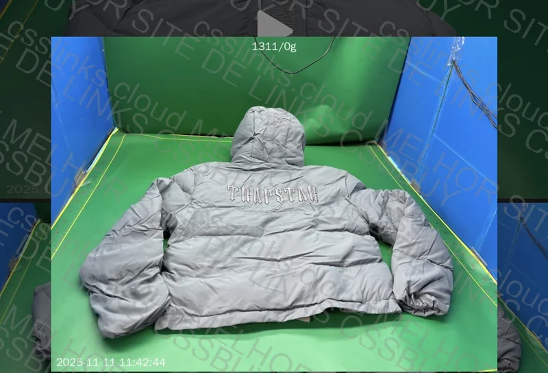 Puffer trapstar logo menor? 2