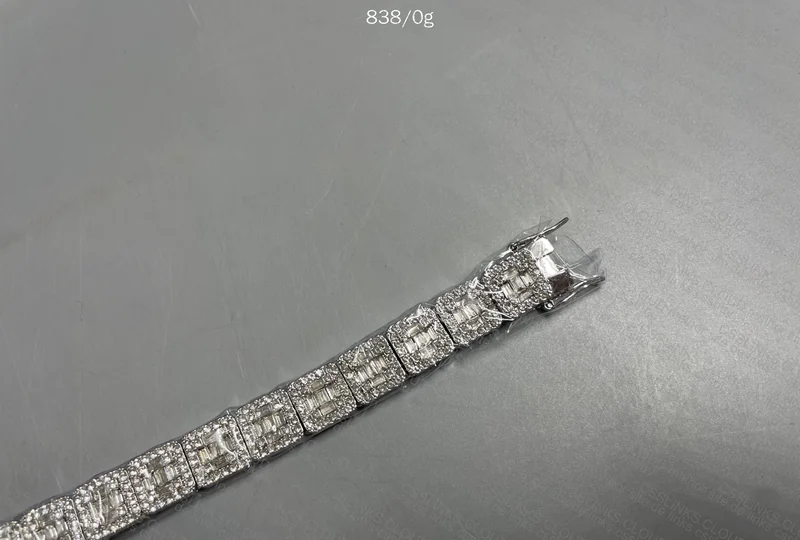 Almost 1kg Bracelet 2