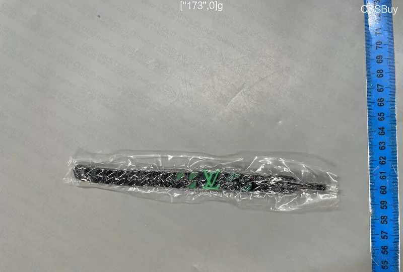 LV Bracelet 3