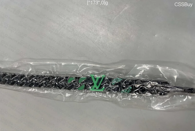 LV Bracelet 4
