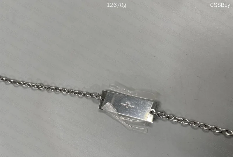 LV Bracelet (The One Everyone Was Looking For) 3