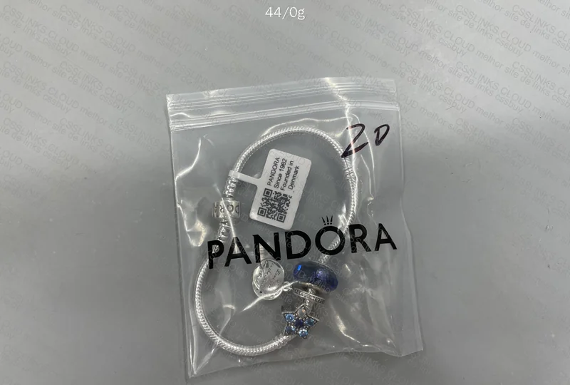 Pandora Bracelet + Box Kit 4