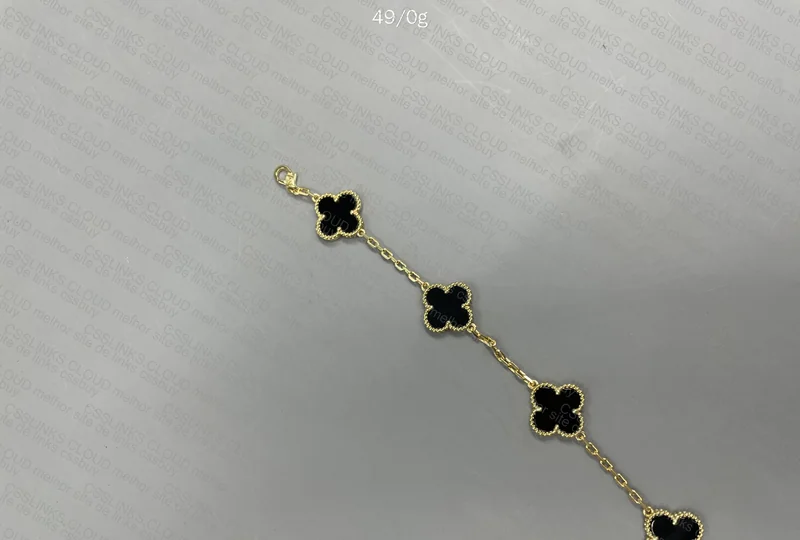Four-Leaf Clover Bracelet Trending 2