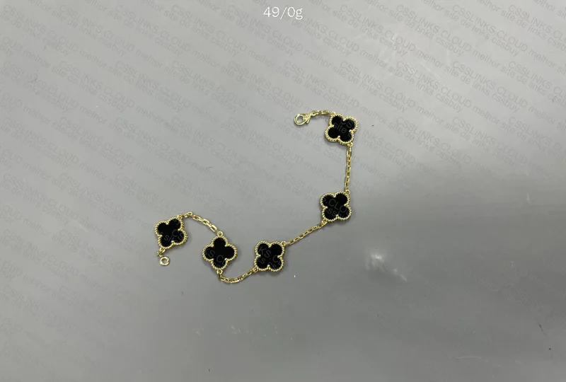Four-Leaf Clover Bracelet Trending 3