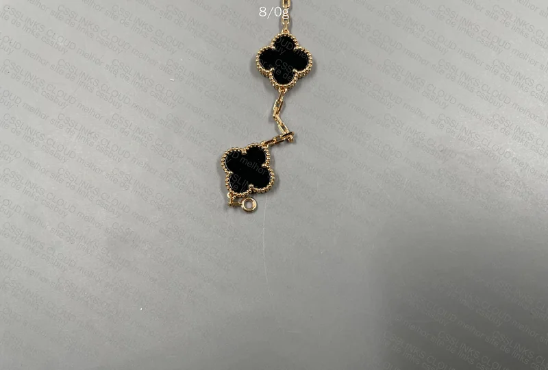 Clover Bracelet (GL or RL?)