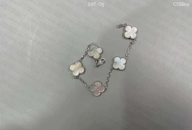 Van Cleef Bracelet 3