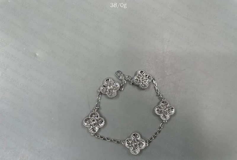 Van Cleef & Arpels Bracelet 2