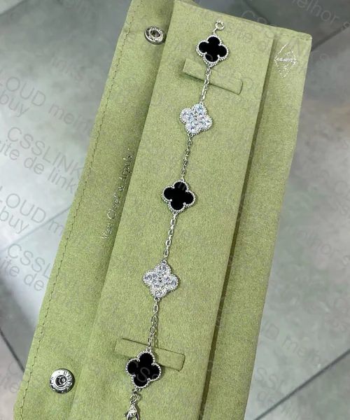 Van Cleef & Arpels Bracelet 3