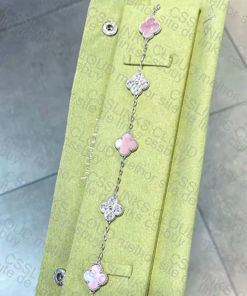 Van Cleef & Arpels Bracelet 5
