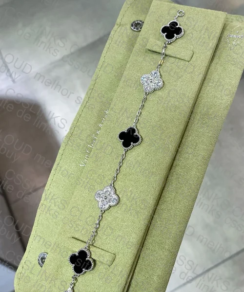 Van Cleef & Arpels Bracelet 6