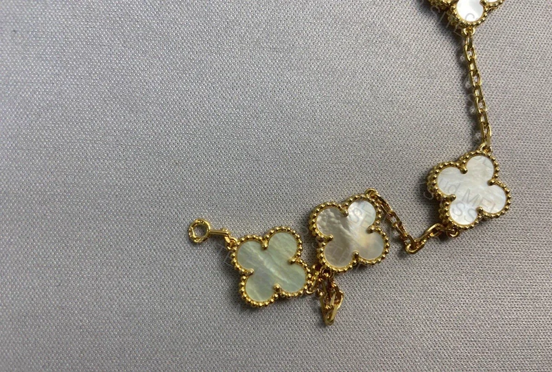 Van Cleef VGold Bracelet 10