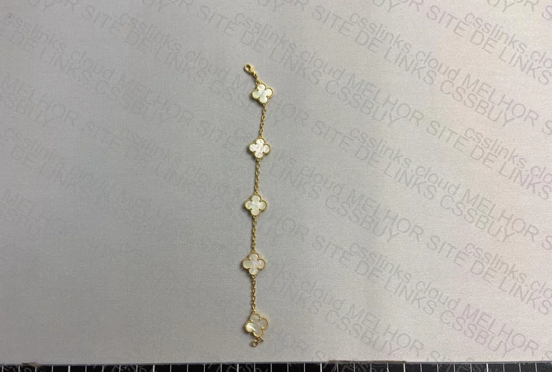 Van Cleef VGold Bracelet 2