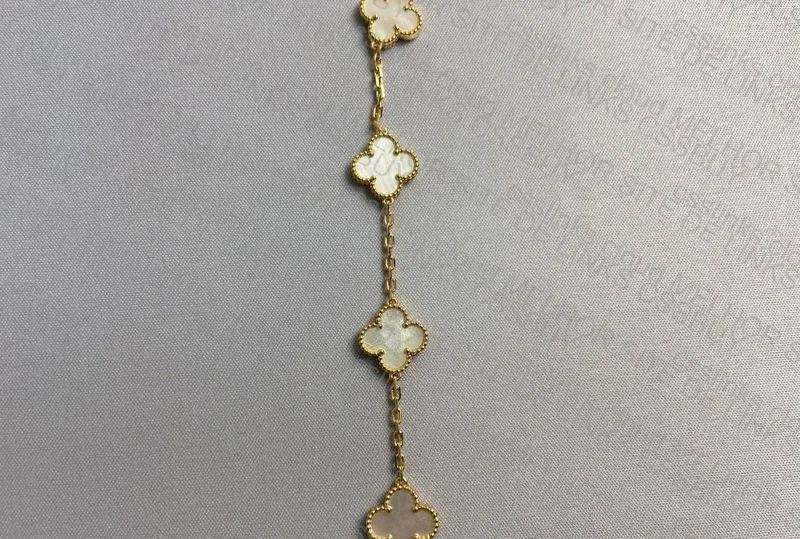 Van Cleef VGold Bracelet 5