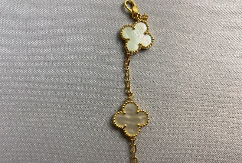 Van Cleef VGold Bracelet 9