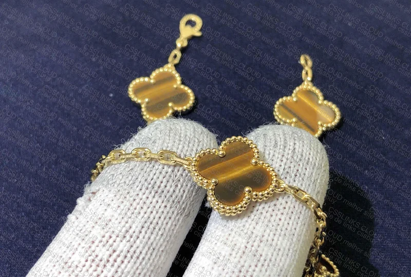 VCA Alhambra Miss Chen Bracelet 4